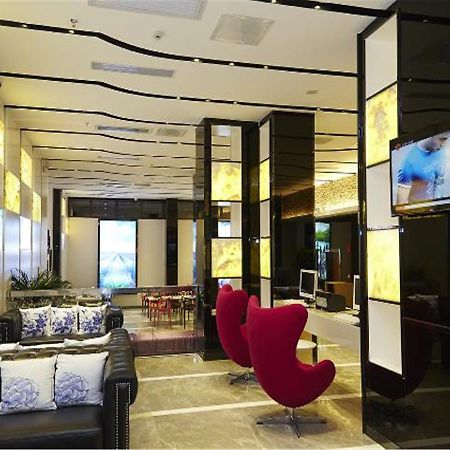 Lavande Hotel Tianhe Gangding Subway Station Branch 광저우 외부 사진
